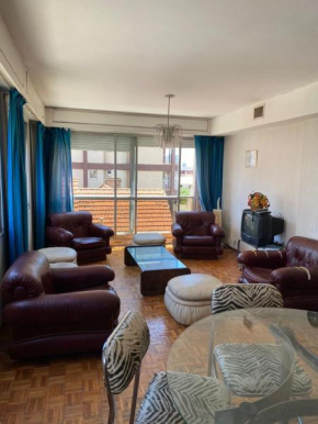 Departamento Familiar Frente a la Playa Varese